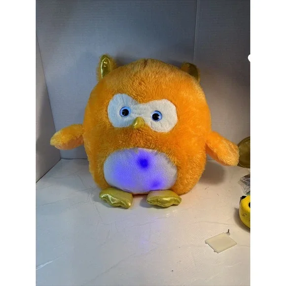Hug Me Light Up Stuffed Animal Plush Soft Orange Owl 14" Tall Ages 3+ Clean VG - Picture 2 of 7